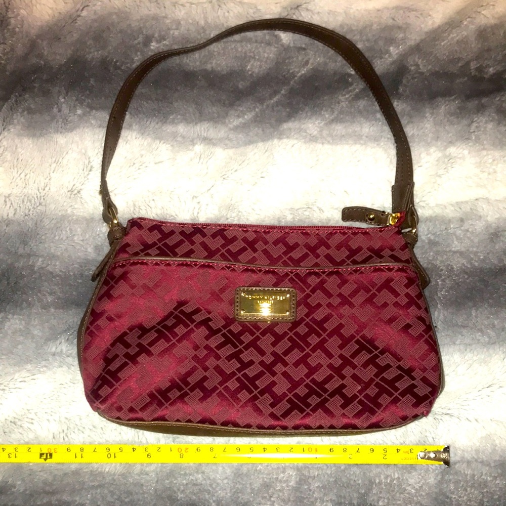 Red Tommy Hilfiger Purse w brown strap Excellent CONDITION